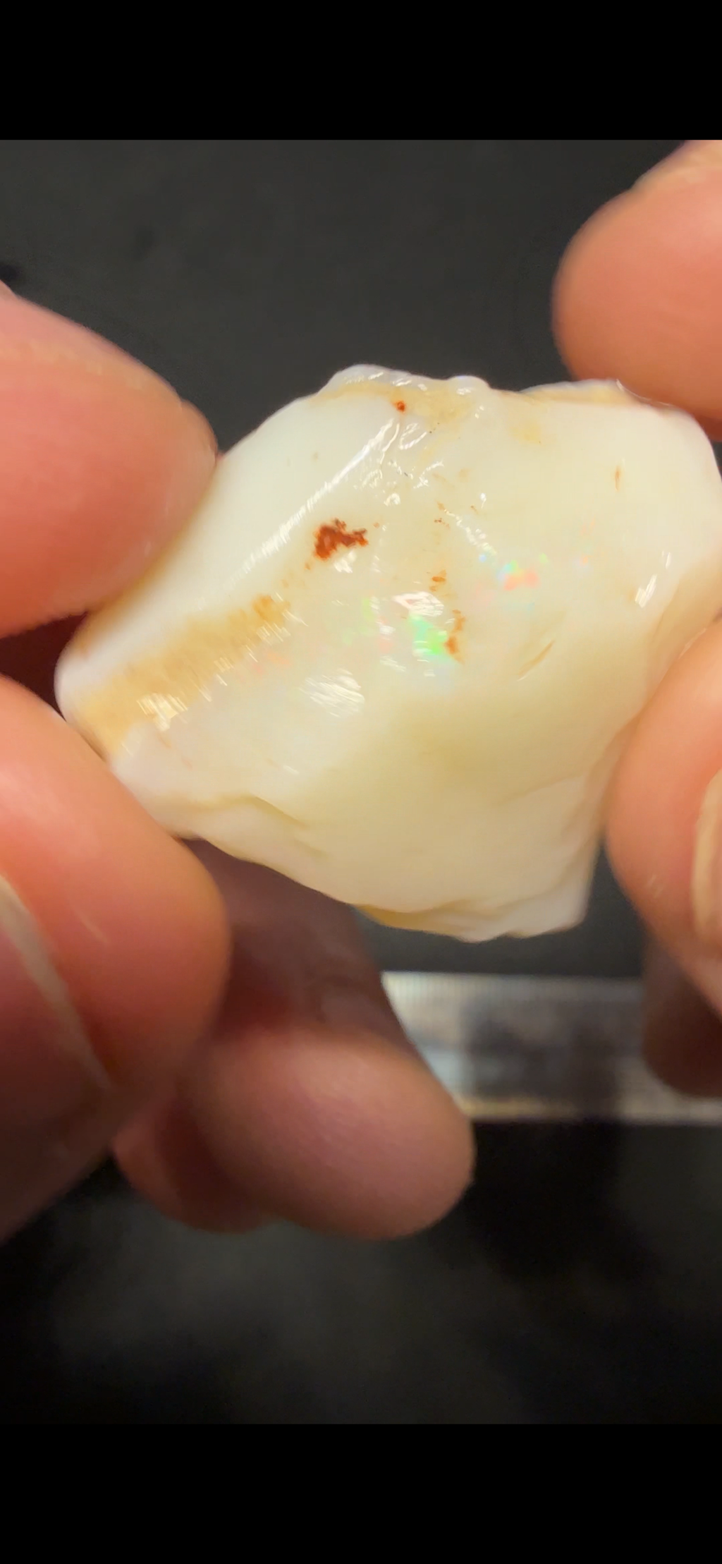30.25CTS SINGLE STONE CHUNK ZHP7