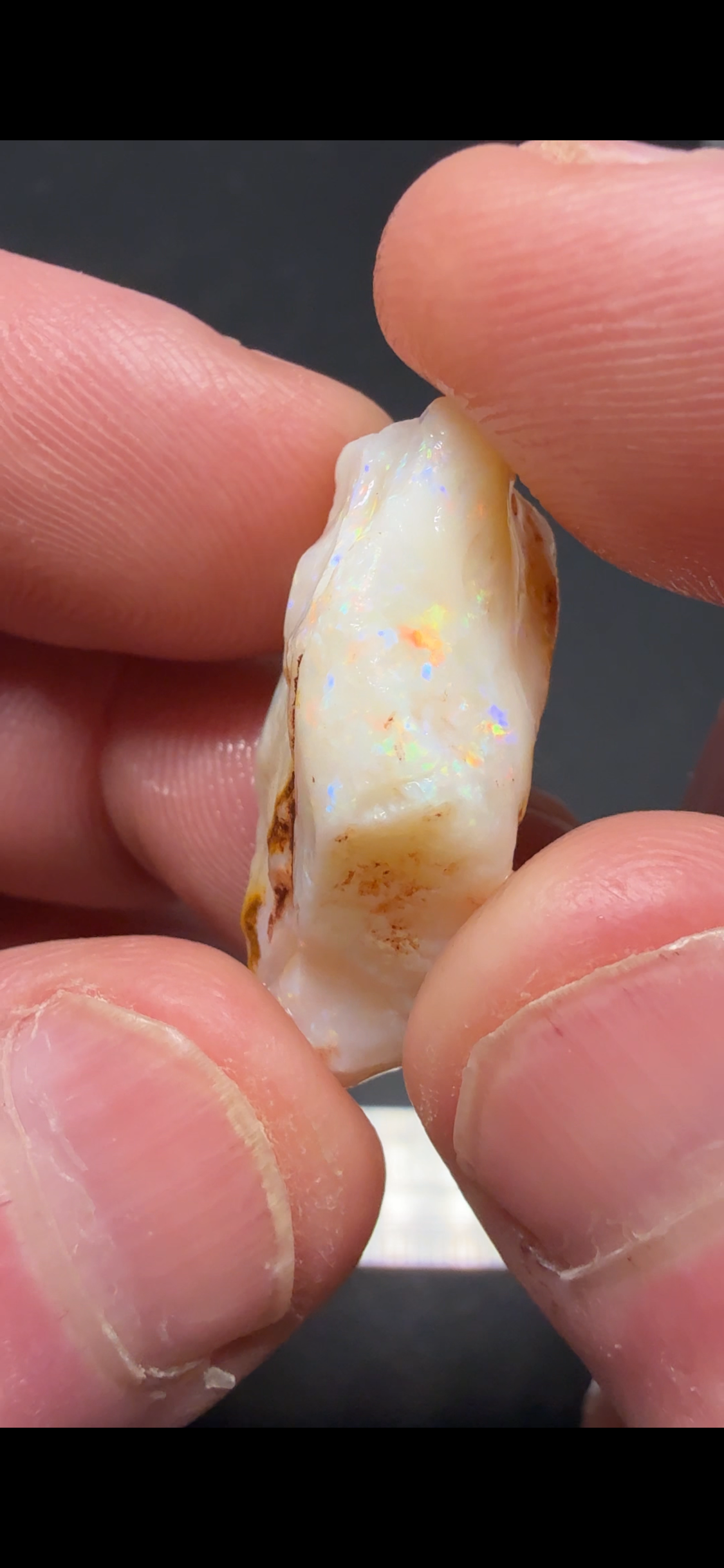 28.70CTS CHUNKY CUTTER SINGLE ROUGH STONE HPT1