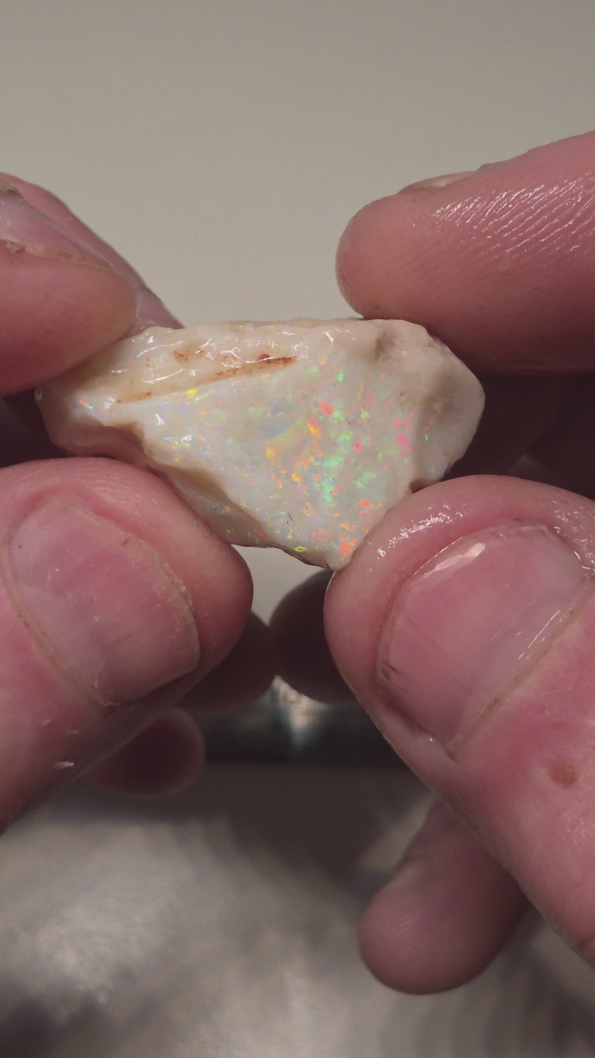 Big chunky stone full of bright colour 56.50CTS HPT21