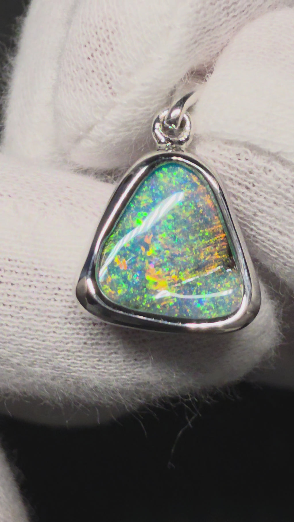 STUNNER 925 STIRLING SILVER BOULDER PENDANT BP83