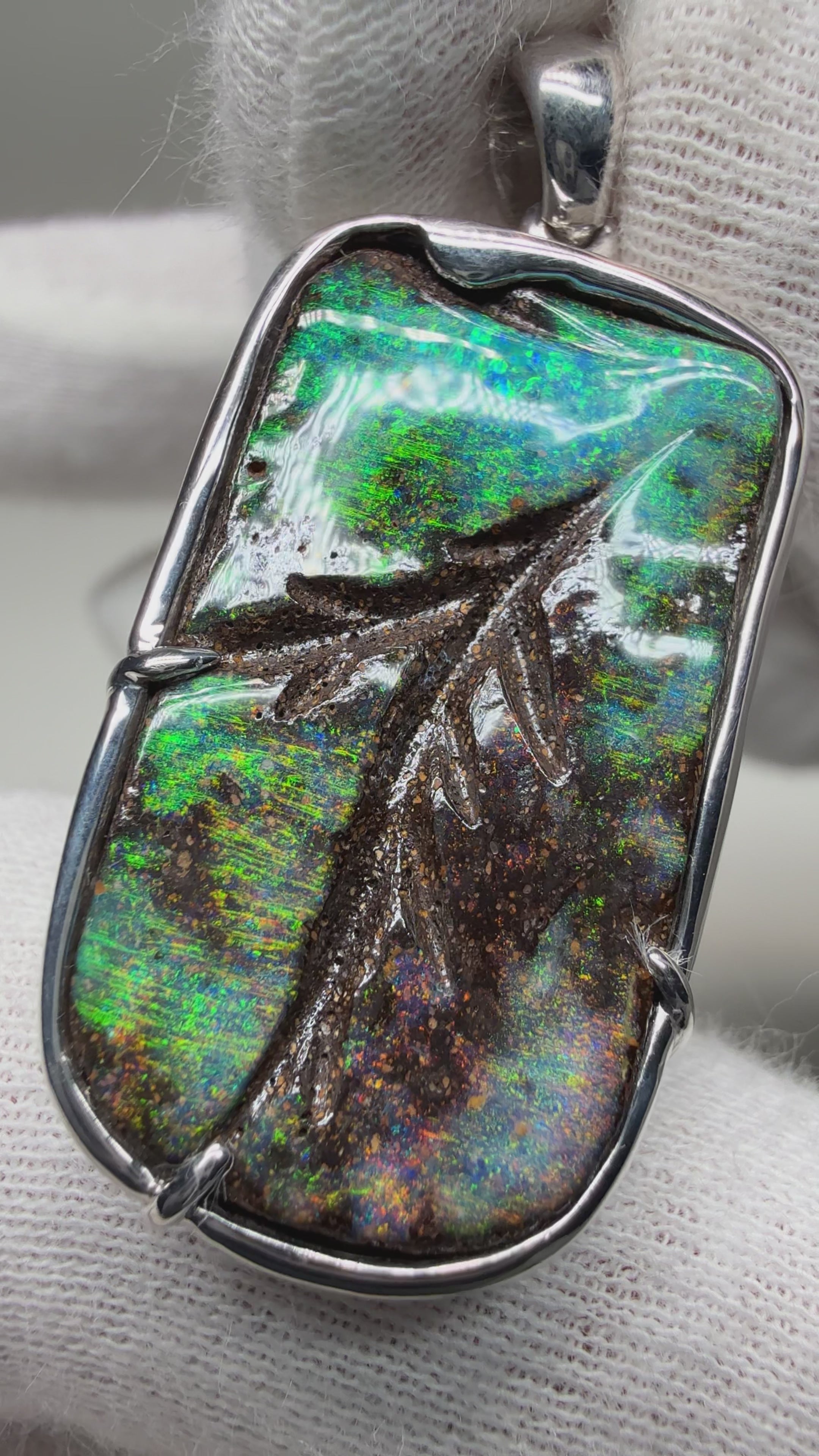 Boulder opal Carving BP23