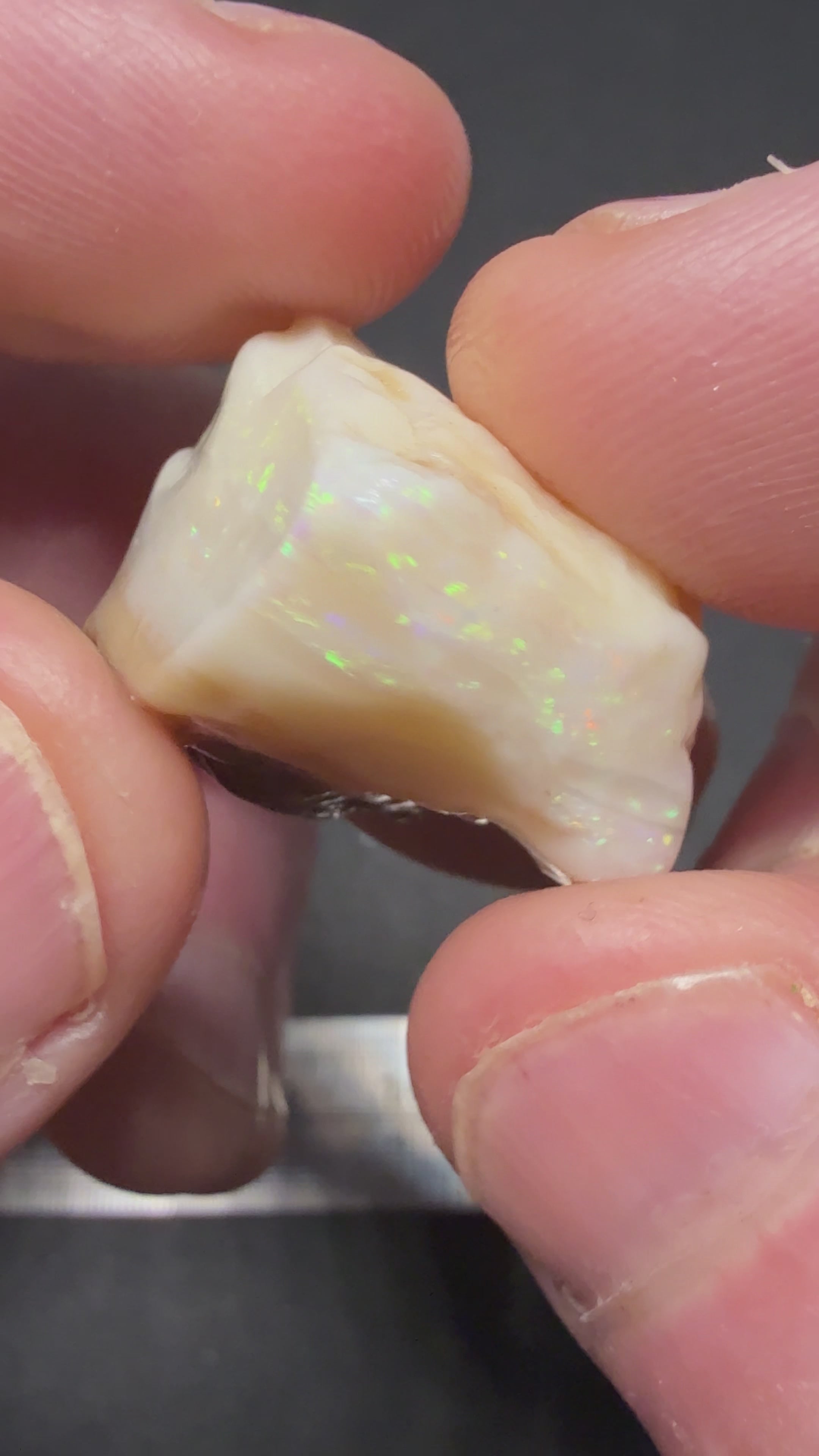52.9CTS SINGLE STONE CHUNK ZHP6