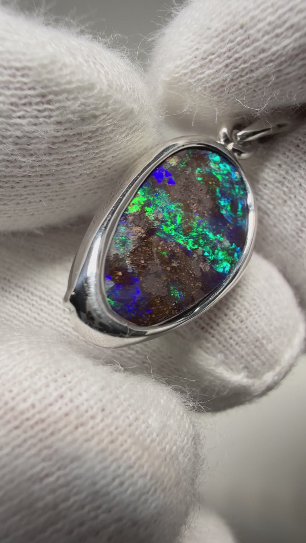 Crazy value Boulder pendant B6