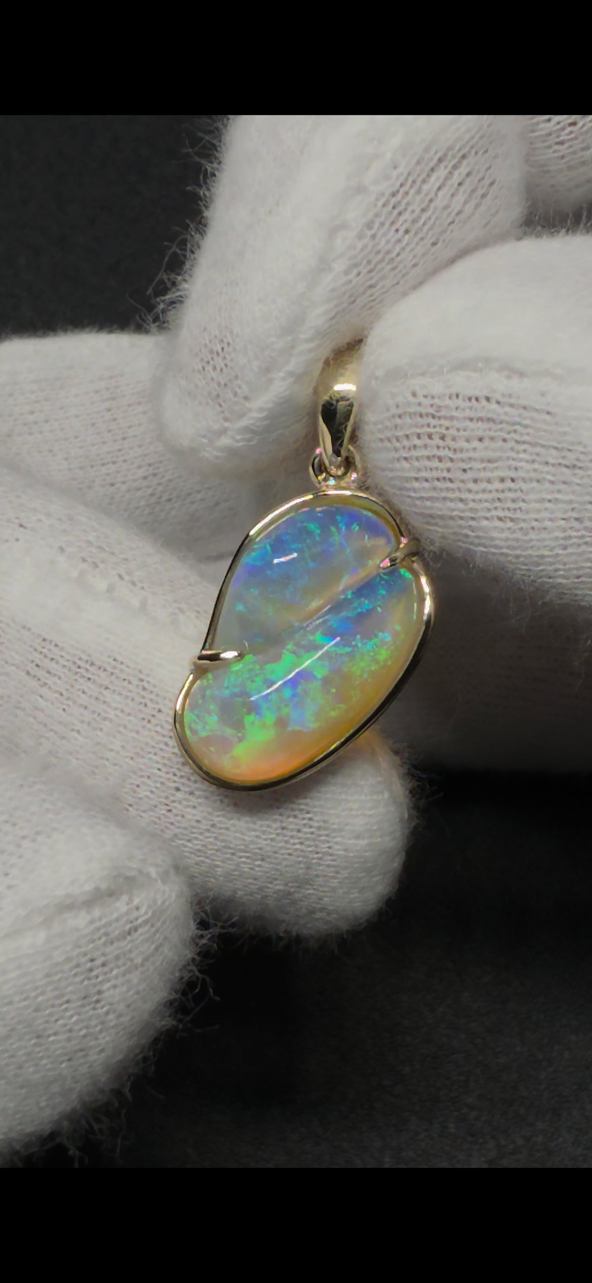 14K SOLID GOLD BREATH TAKING LIGHTENING RIDGE CRYSTAL PENDANT LR2 14CT GOLD