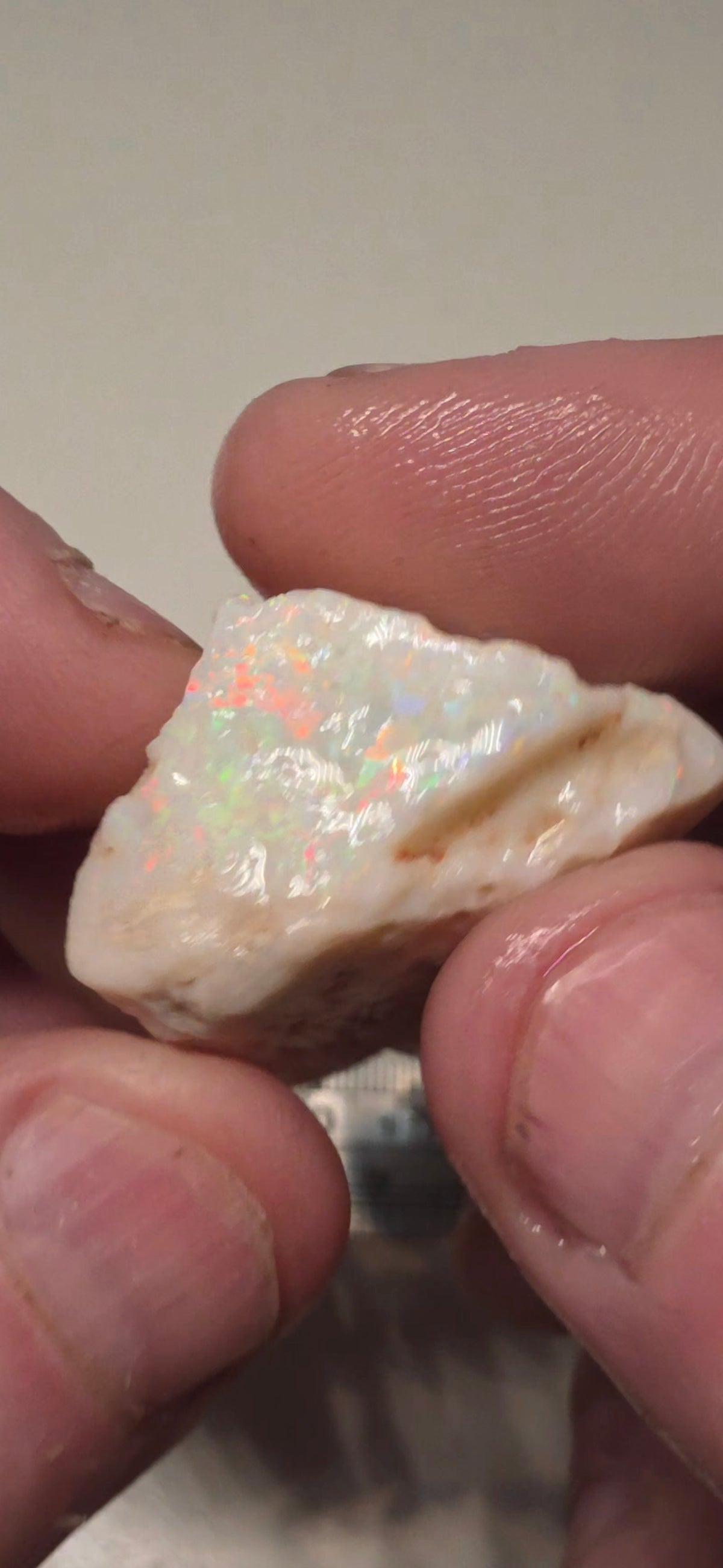 Big chunky stone full of bright colour 56.50CTS HPT21